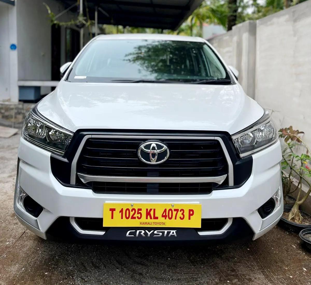 Innova Crysta / Hycross Taxi Rental in Kochi